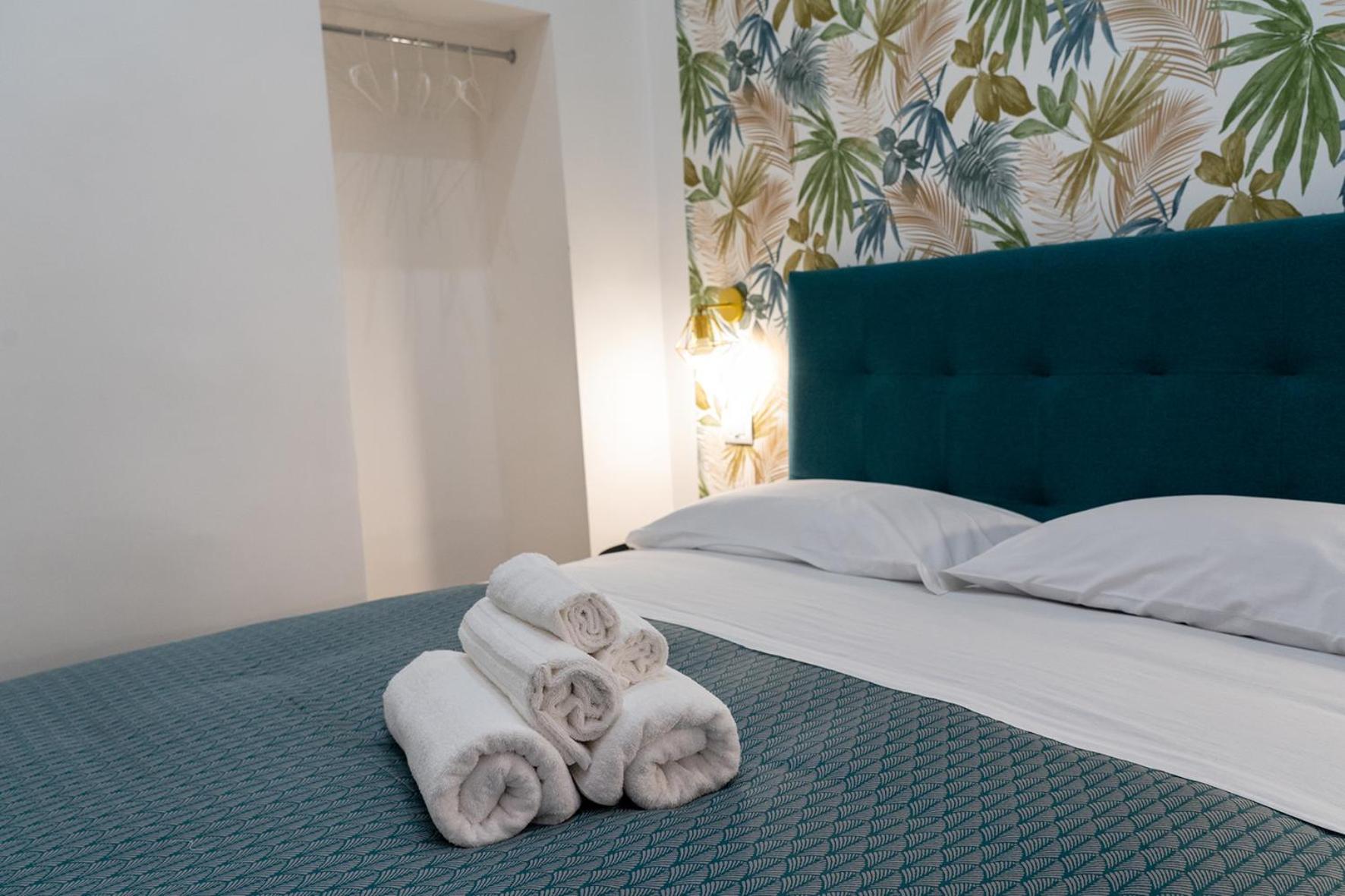 Bed and Breakfast A Casa Di Edel Napoli Esterno foto